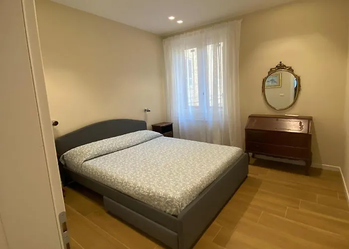 Holiday Home In Reggio Calabria Near Beach Ferienhaus *